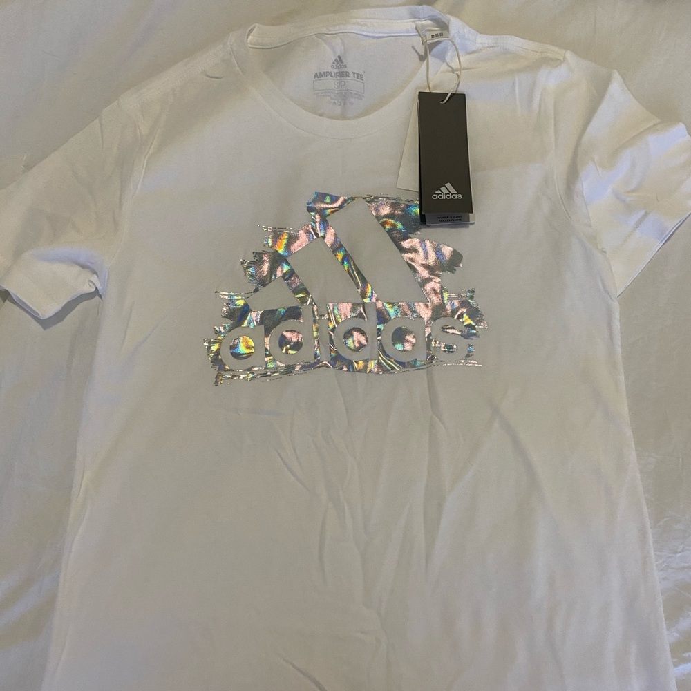 Women’s adidas Tshirt